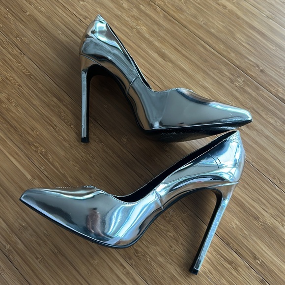 Metallic Saint Laurent Heels 37.5 - Picture 6 of 10